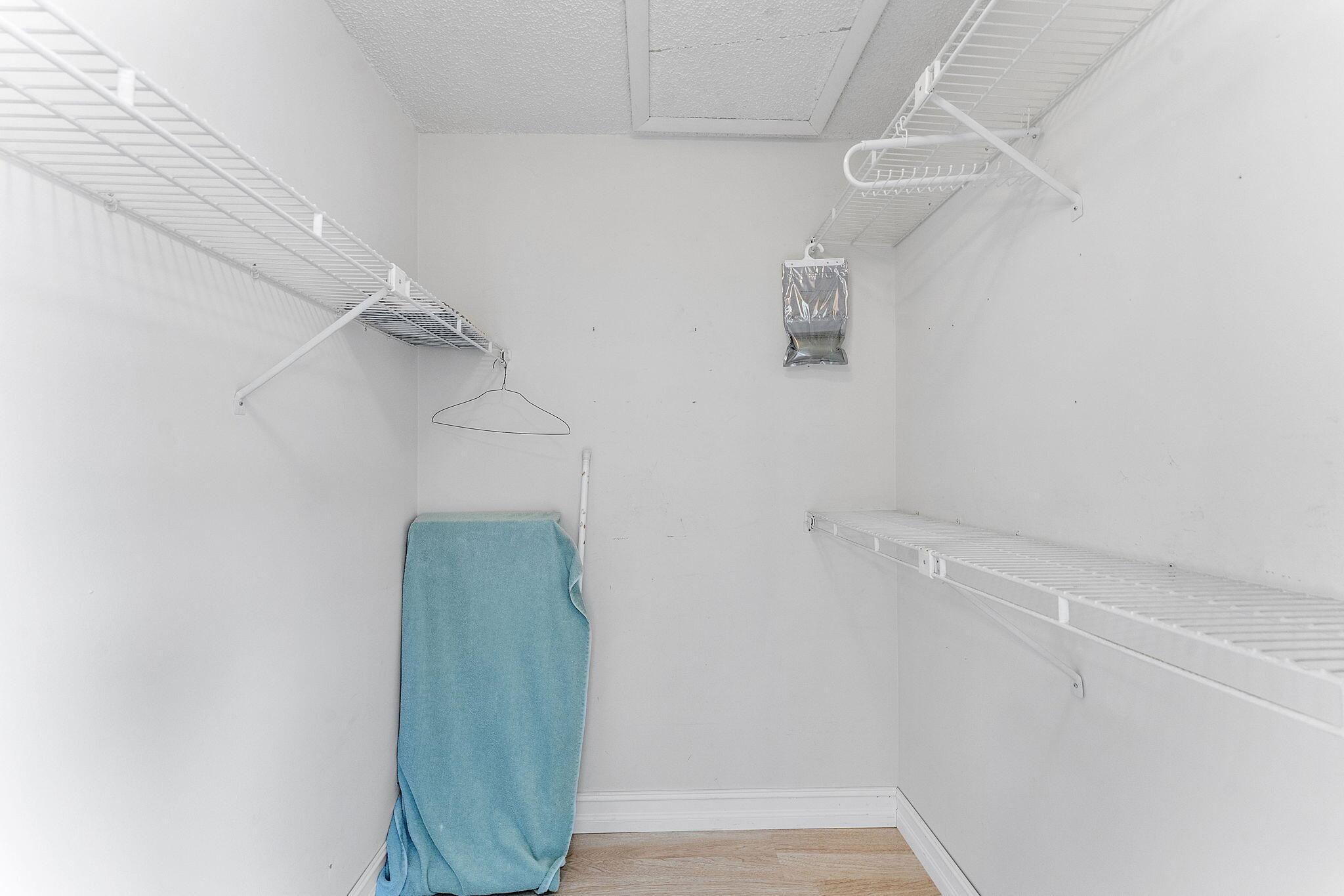 PINE RIDGE SOUTH III COND - Residential