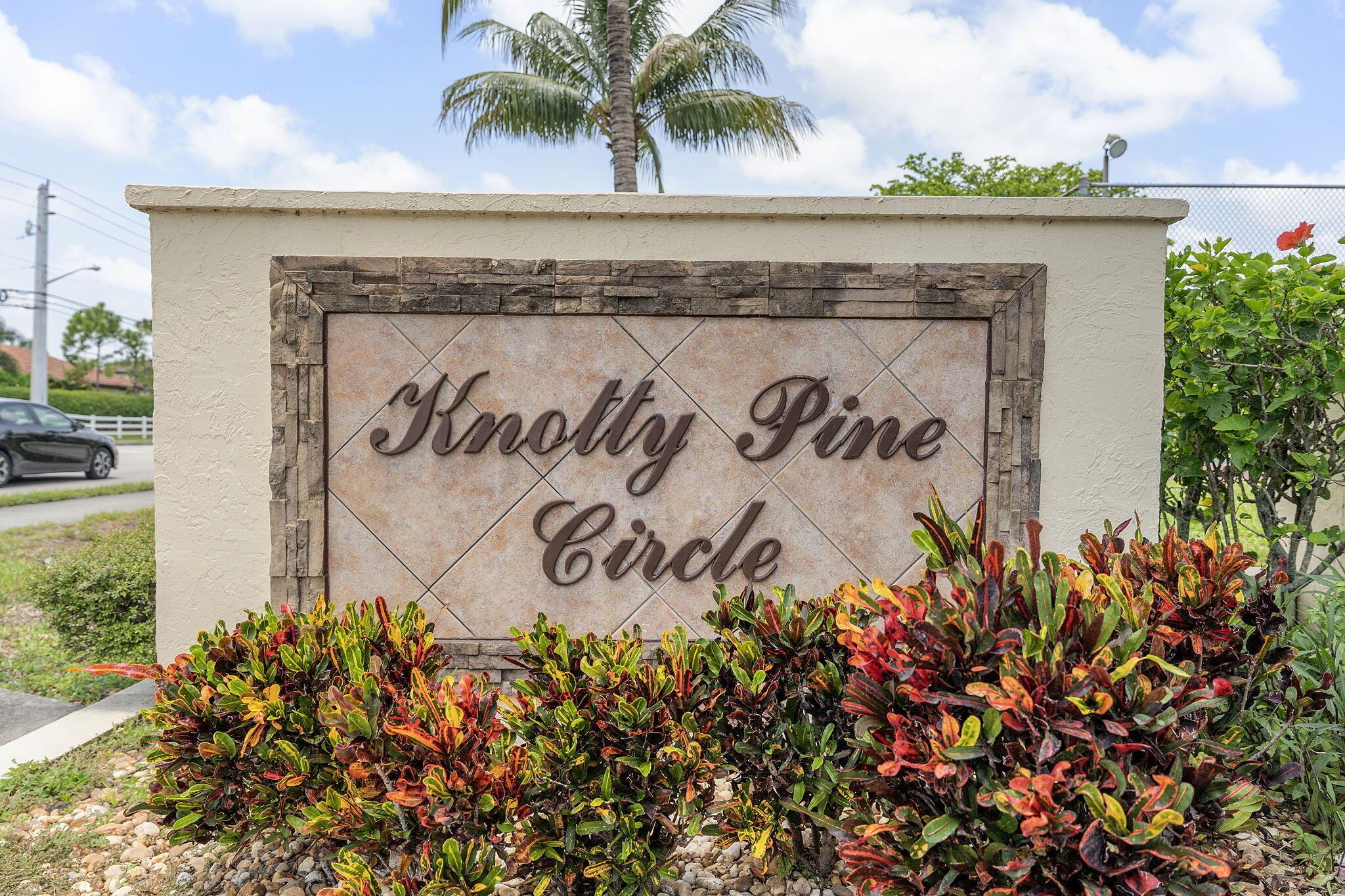 PINE RIDGE SOUTH III COND - Residential