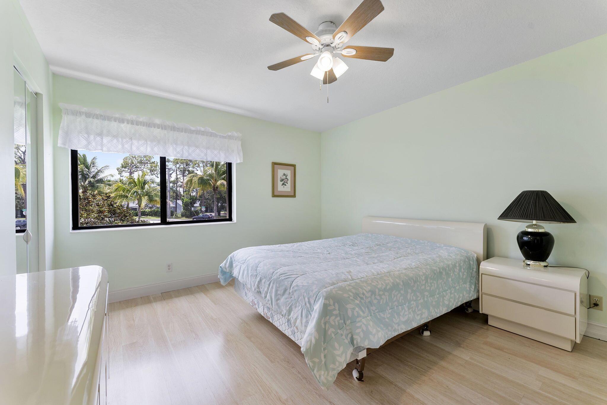 PINE RIDGE SOUTH III COND - Residential