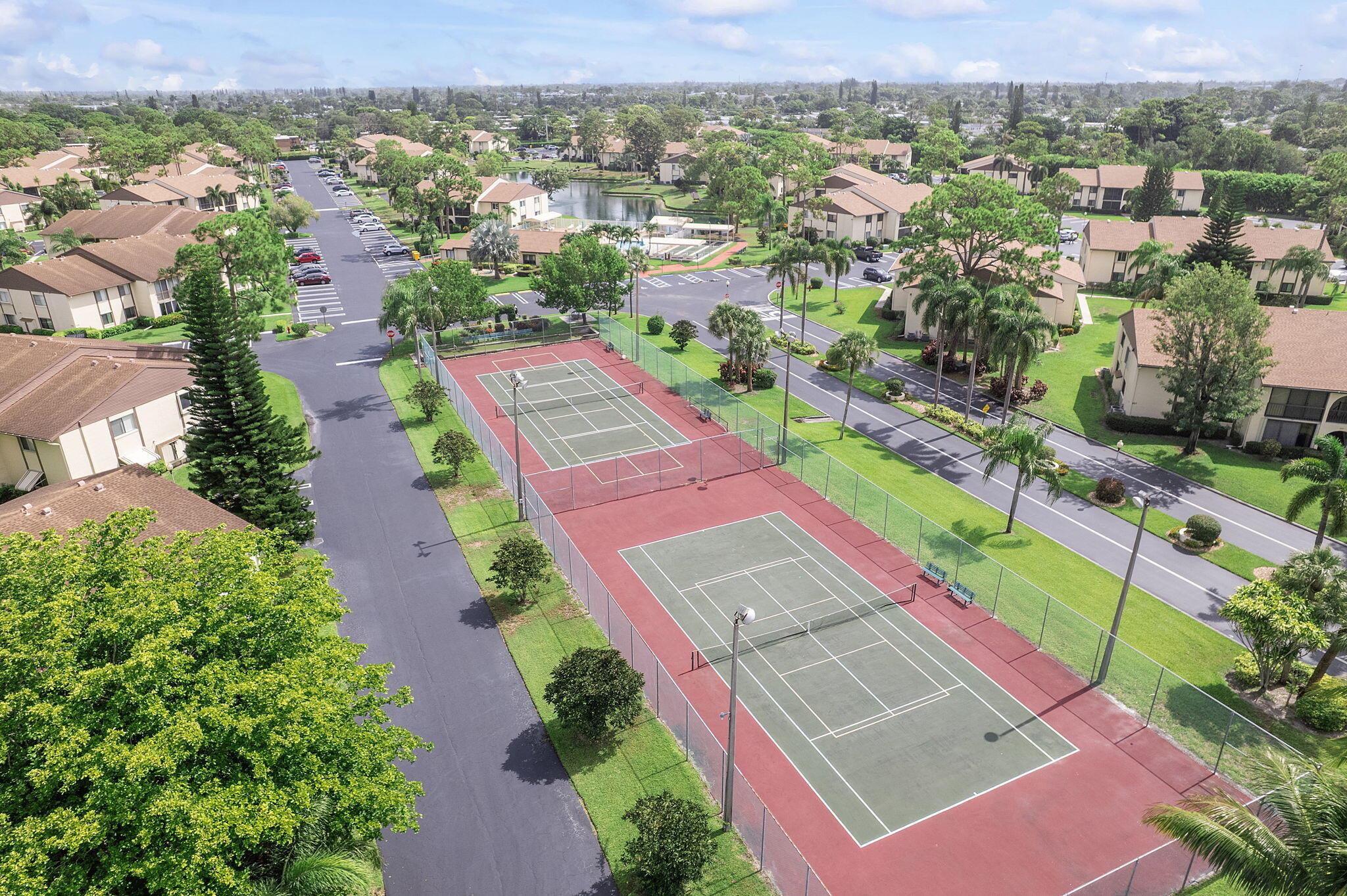 PINE RIDGE SOUTH III COND - Residential