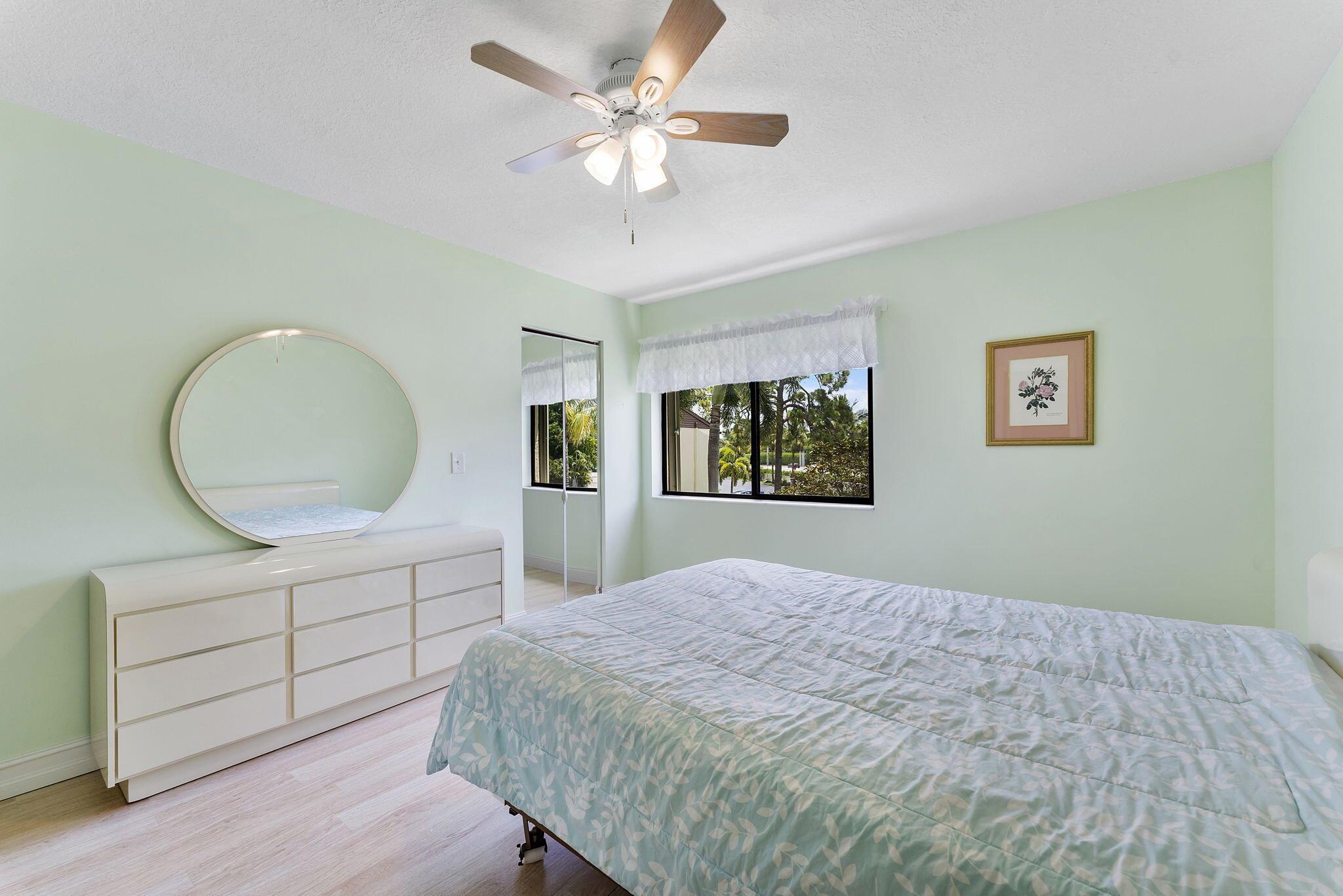 PINE RIDGE SOUTH III COND - Residential