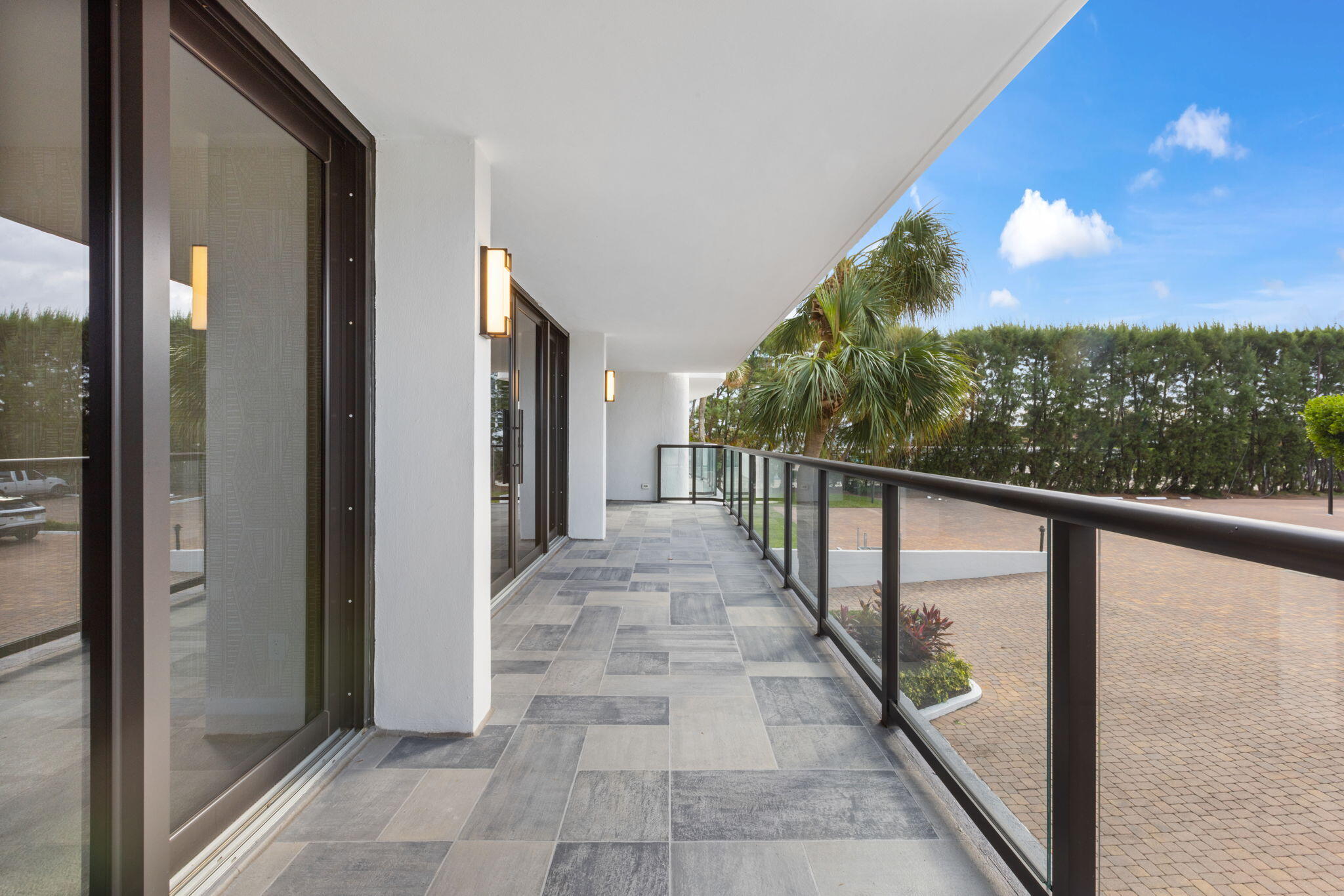 HALCYON OF PALM BEACH - Residential