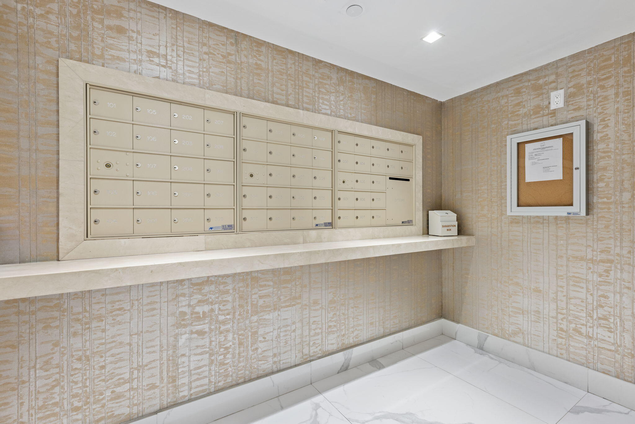 HALCYON OF PALM BEACH - Residential