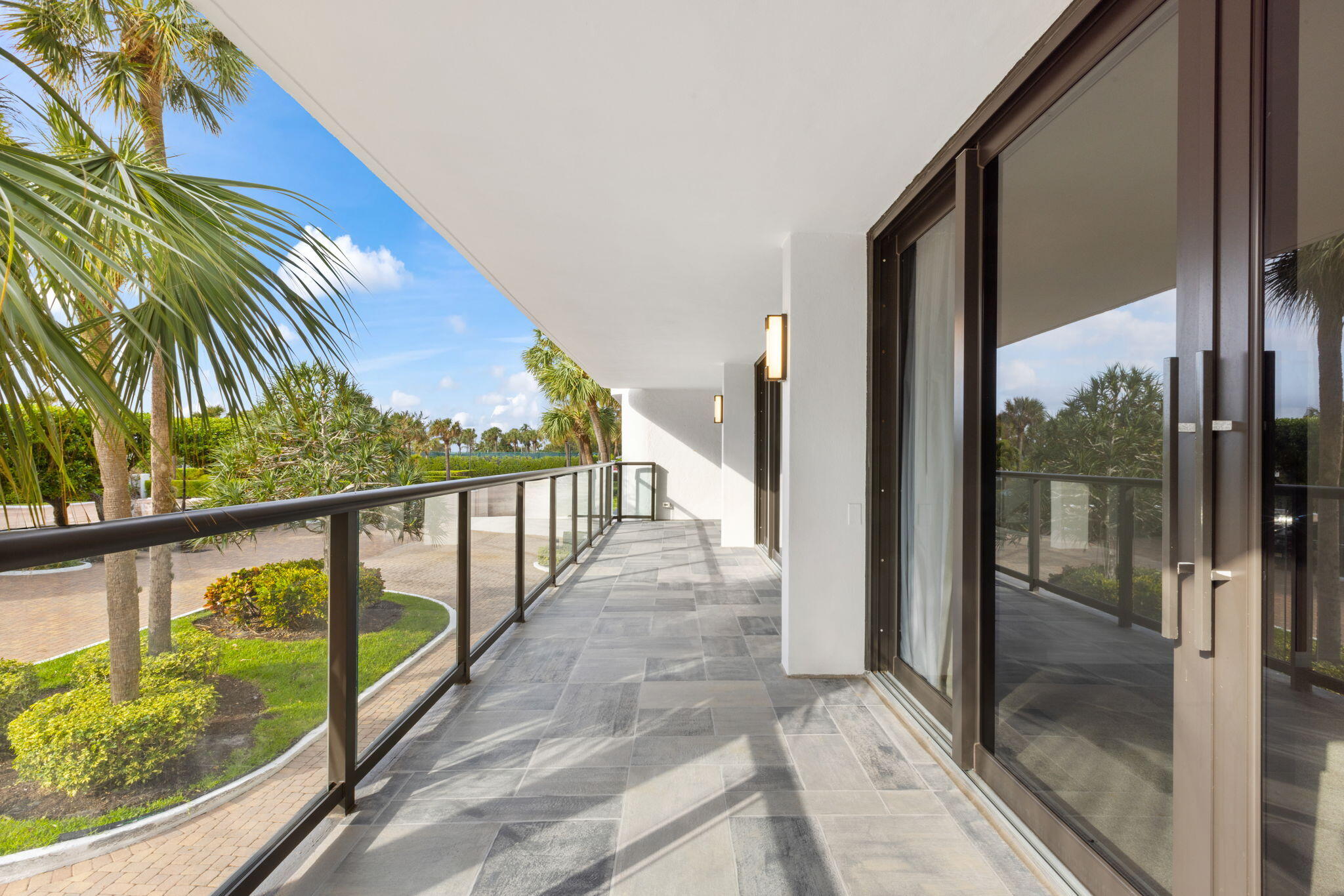 HALCYON OF PALM BEACH - Residential