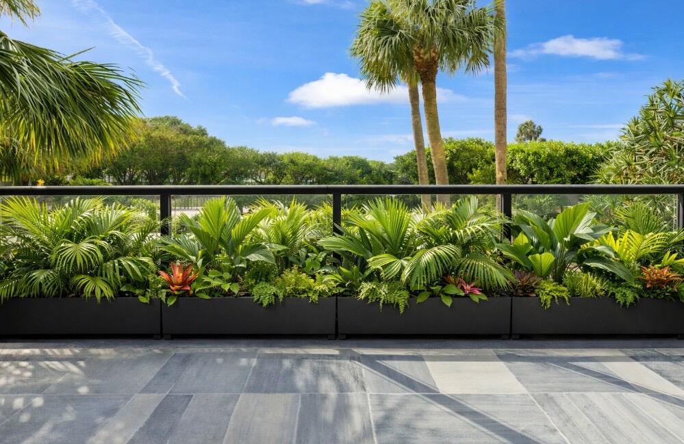 HALCYON OF PALM BEACH - Residential