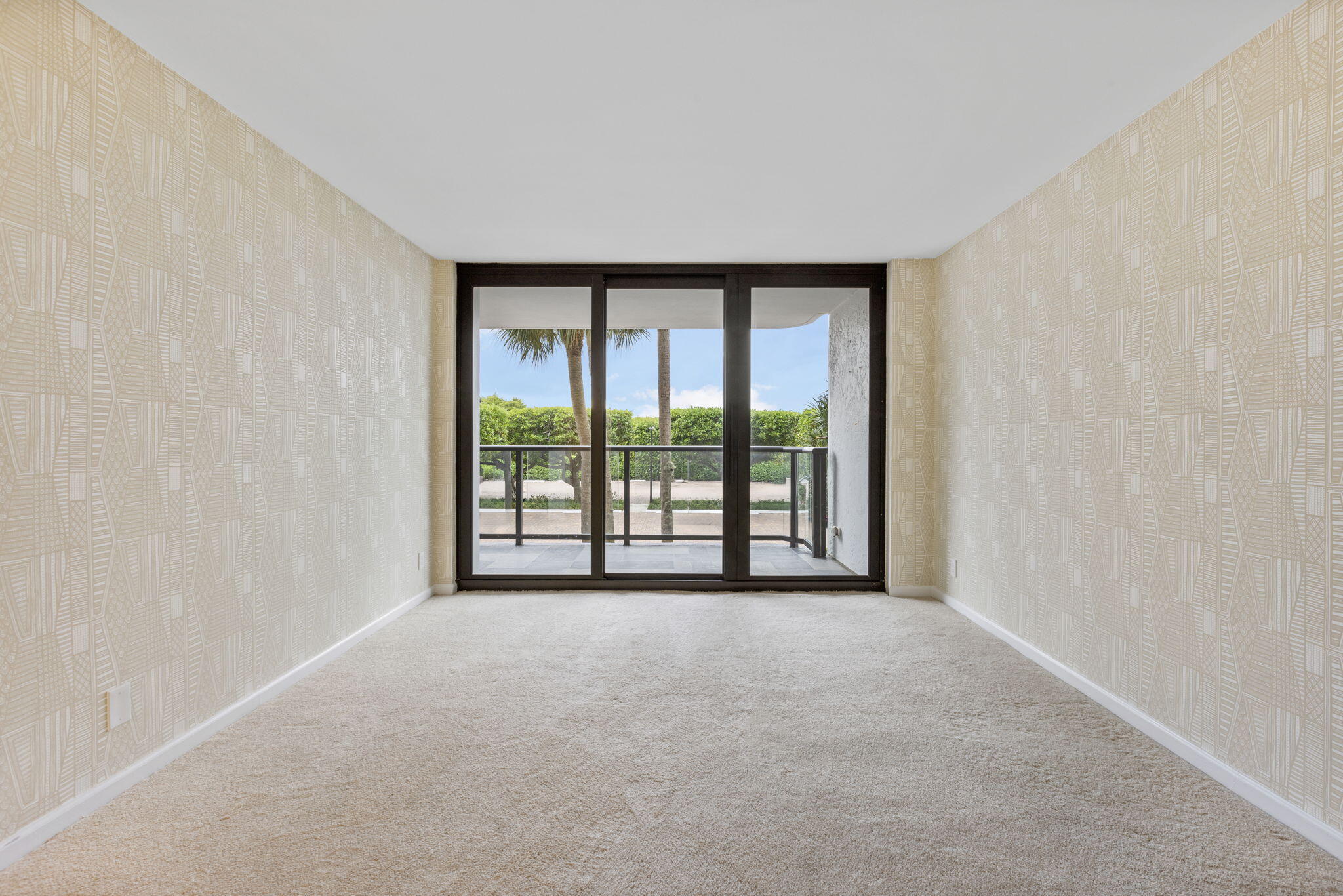 HALCYON OF PALM BEACH - Residential