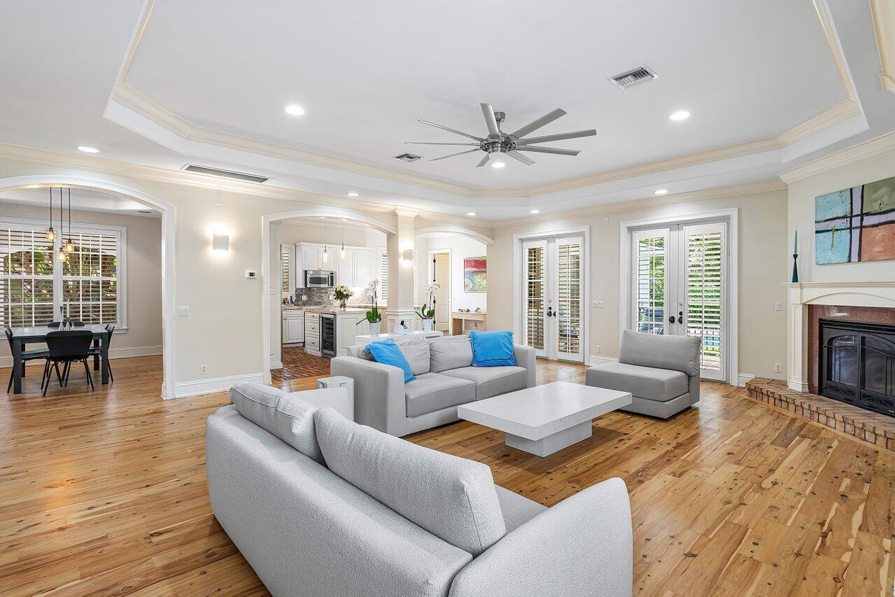 PINE VIEW ESTATES - Residential