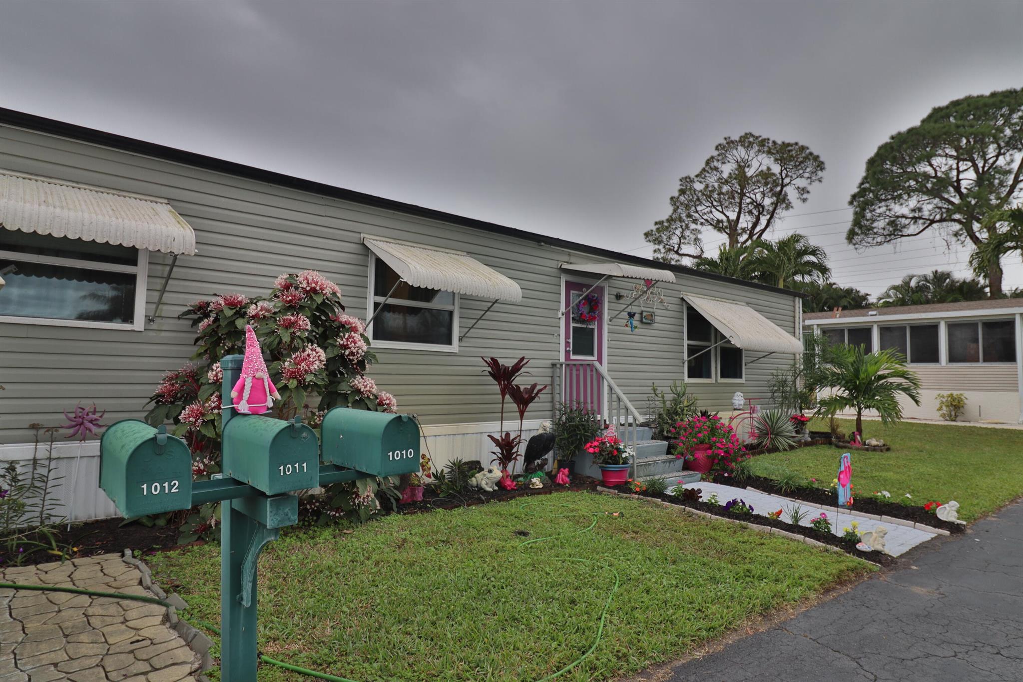1011 Andros Bay