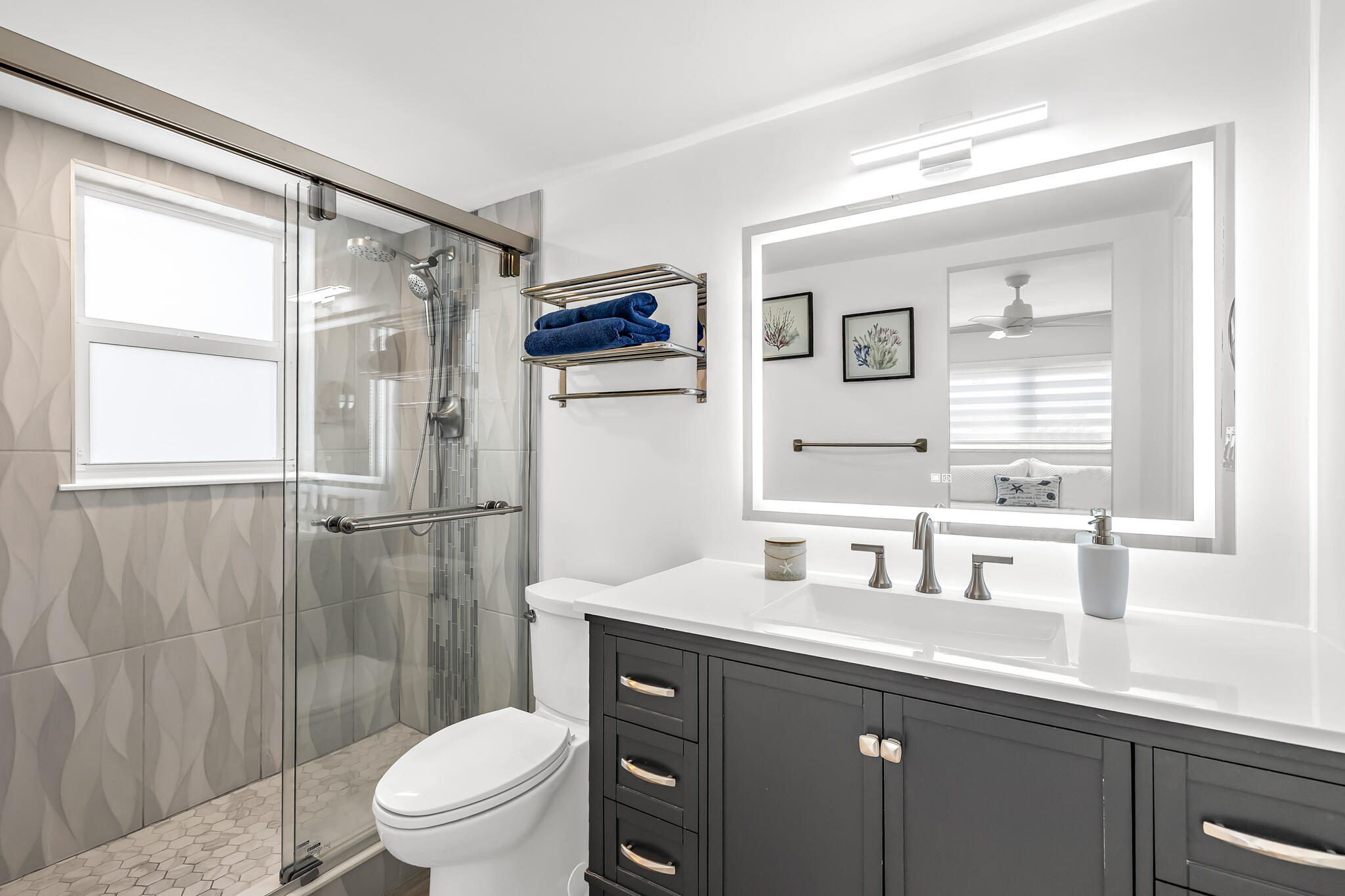 HARBOR'S EDGE - Residential