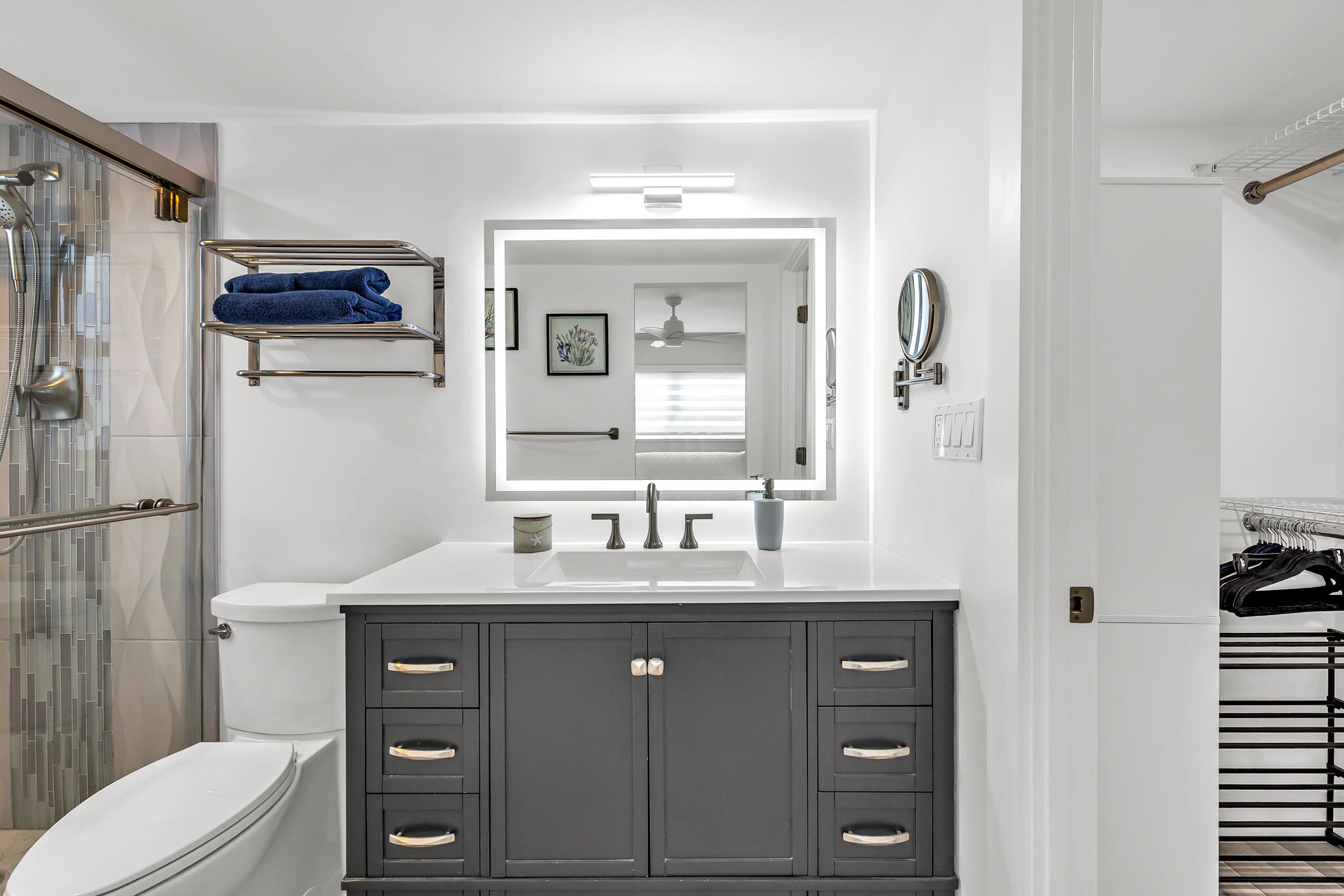 HARBOR'S EDGE - Residential