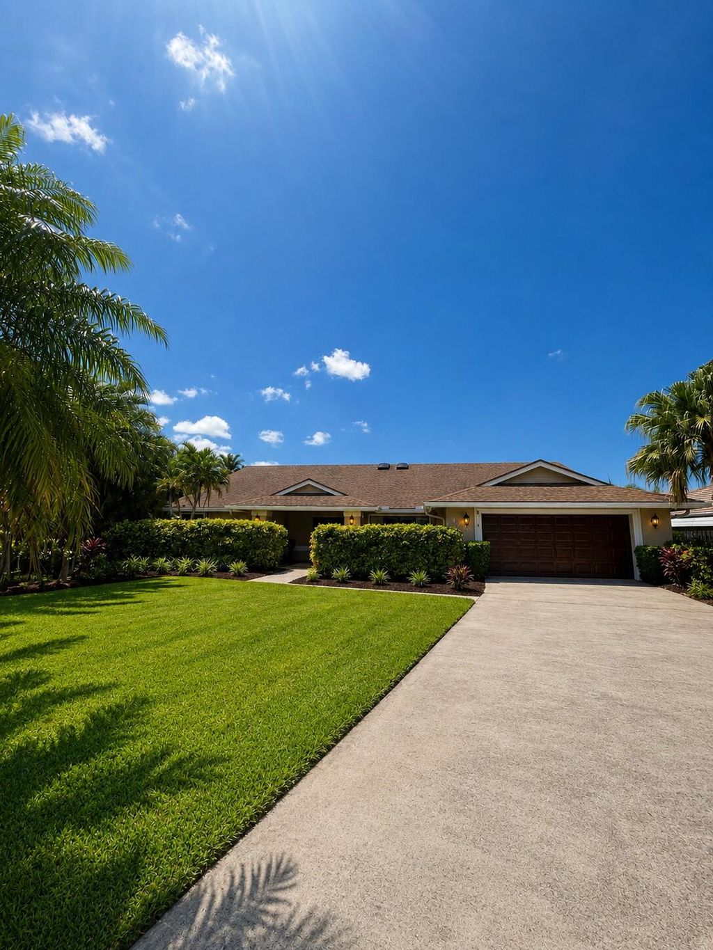 Photo of 1773 Wiltshire Village Drive, Wellington, FL 33414 (MLS # B26025324)