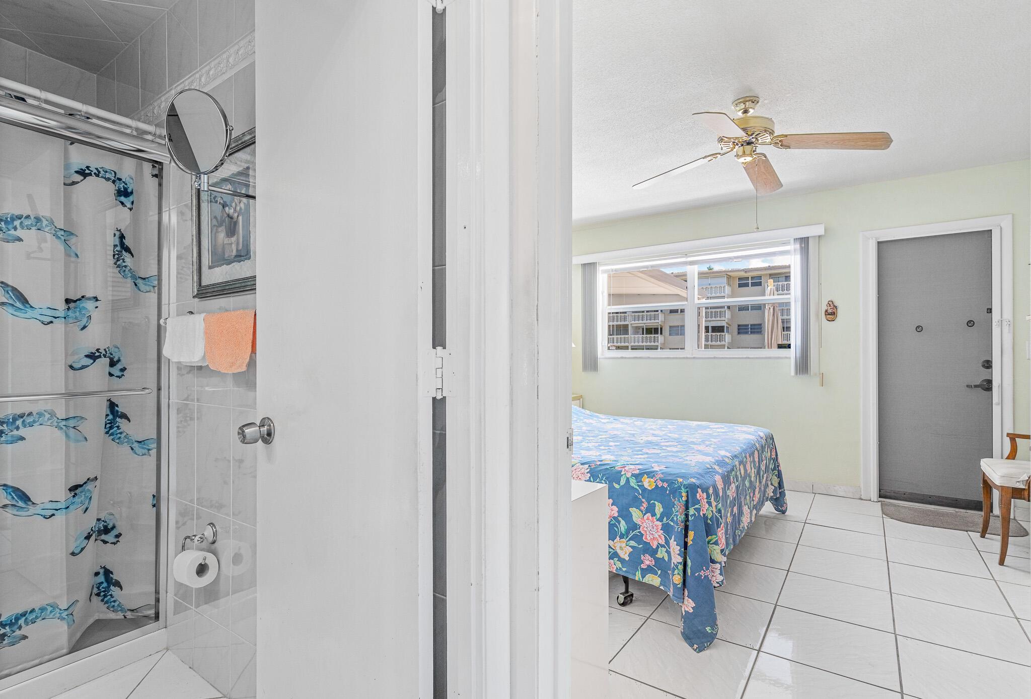 YORKDALES CARALLTON ISLE - Residential