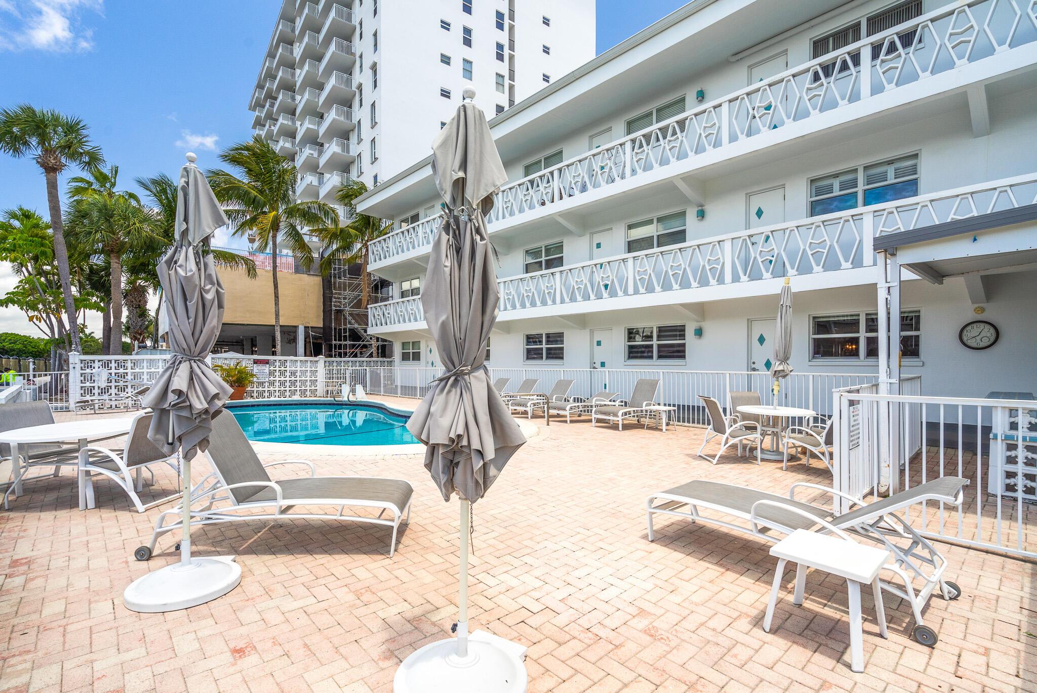 YORKDALES CARALLTON ISLE - Residential