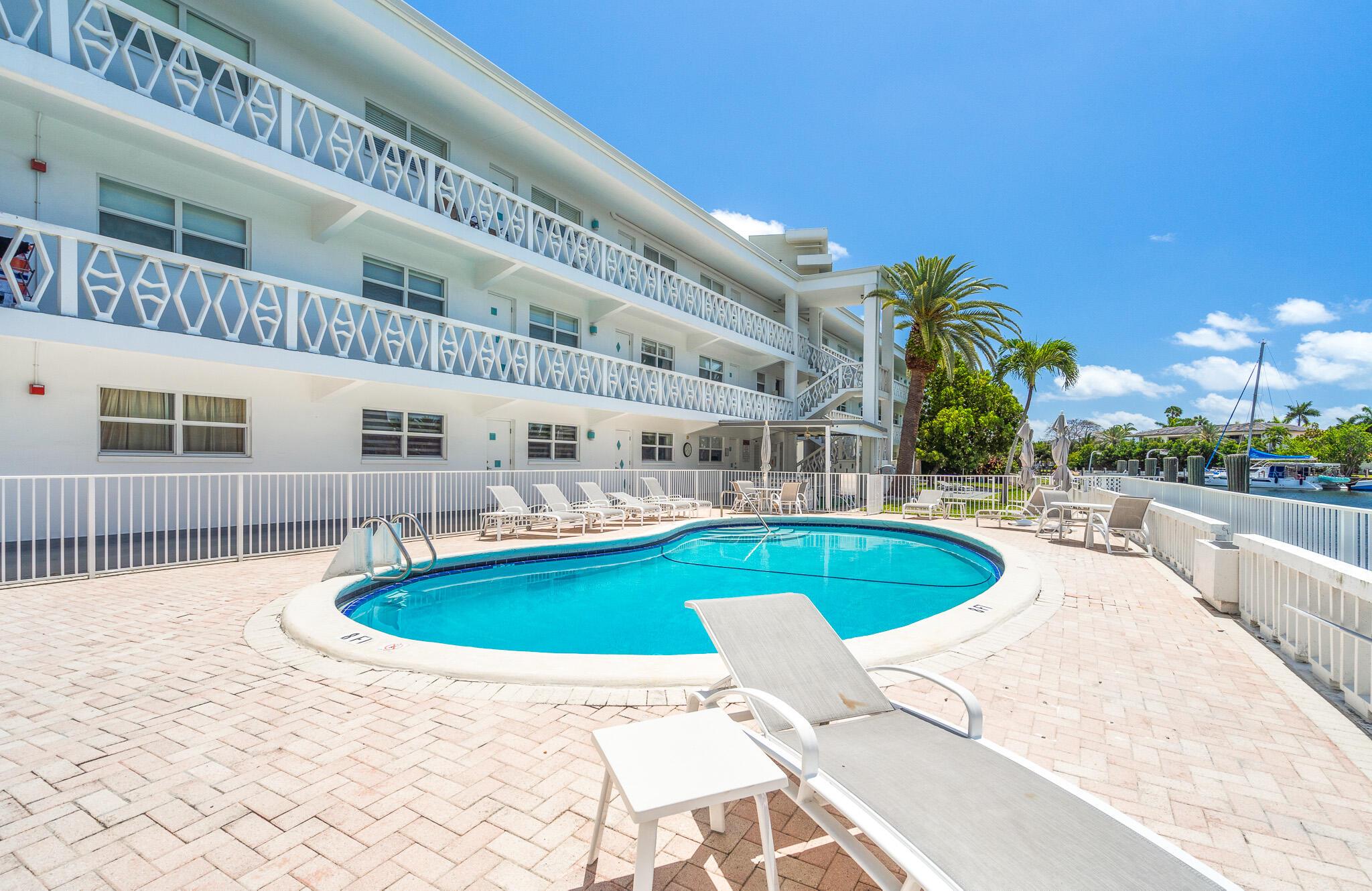 YORKDALES CARALLTON ISLE - Residential