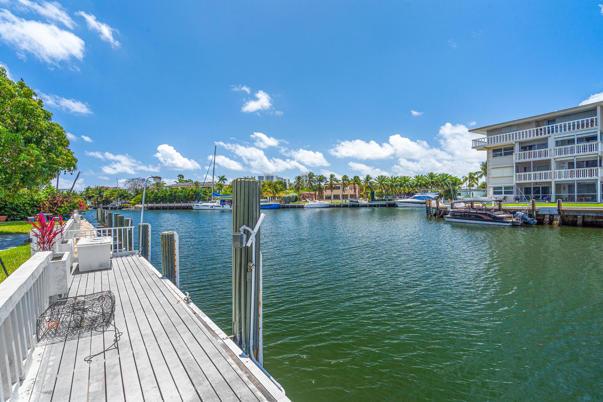 YORKDALES CARALLTON ISLE - Residential