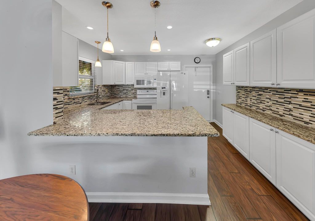 Photo of 2600 SE Ocean Boulevard #1, Stuart, FL 34996 (MLS # R11032684)