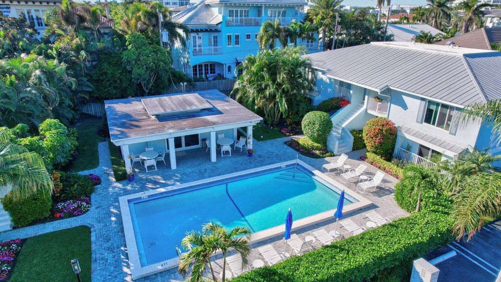 Photo of 1000 Ocean Terrace #C, Delray Beach, FL 33483 (MLS # R11078037)