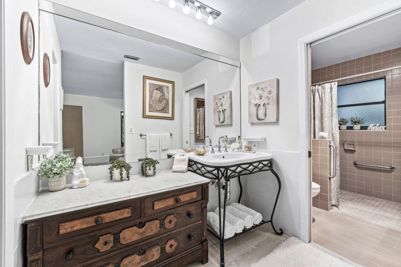 FOREST GROVE PATIO HOMES - Residential Lease