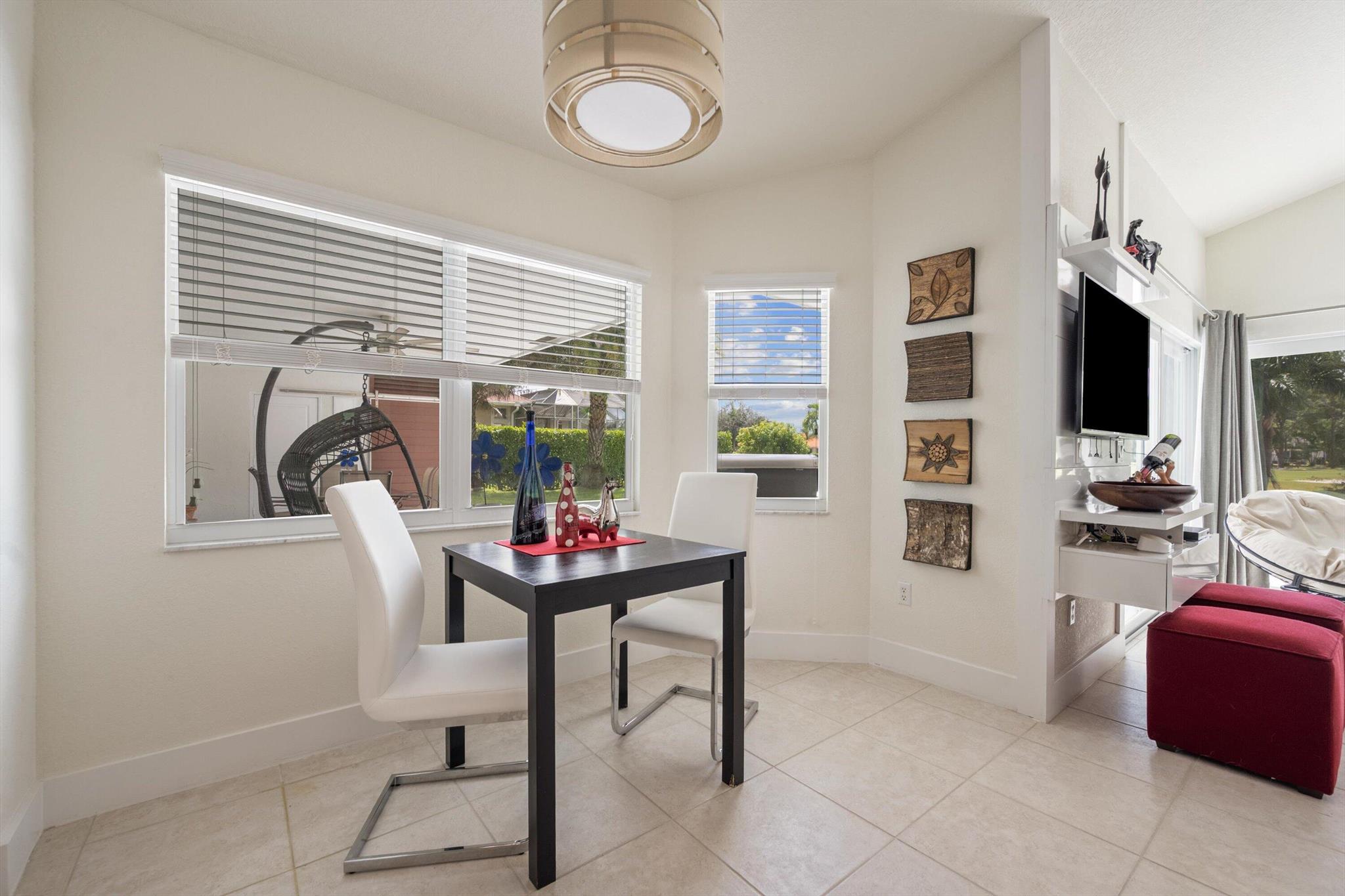 MEADOW WOOD OF THE LANDIN - Residential