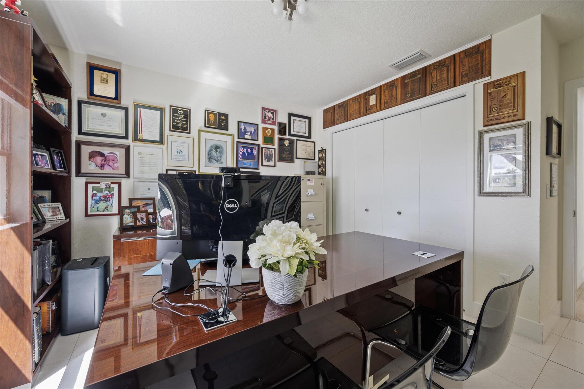 MEADOW WOOD OF THE LANDIN - Residential