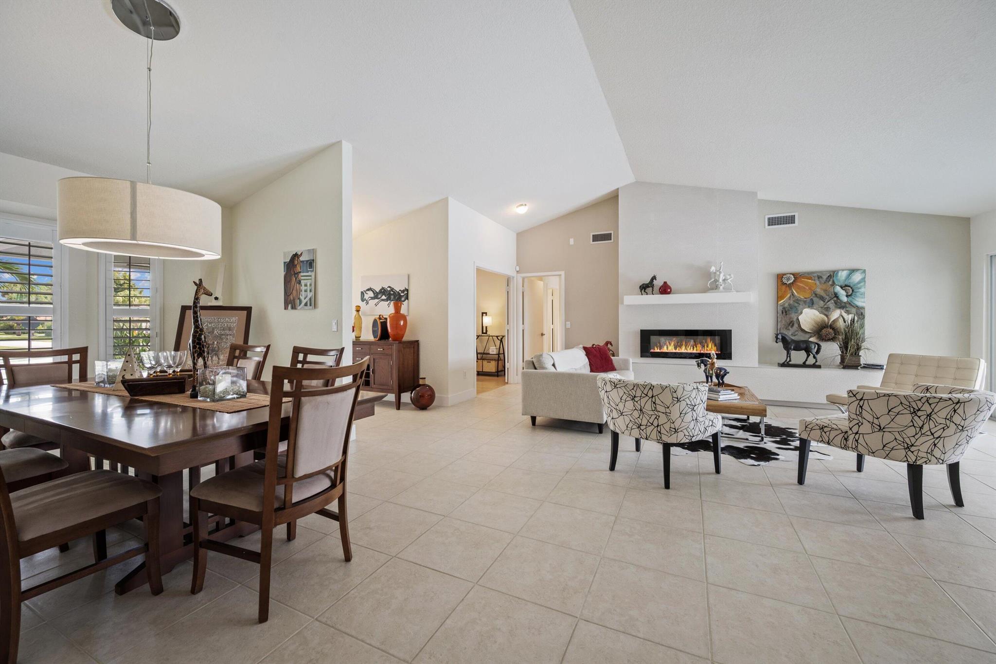 MEADOW WOOD OF THE LANDIN - Residential