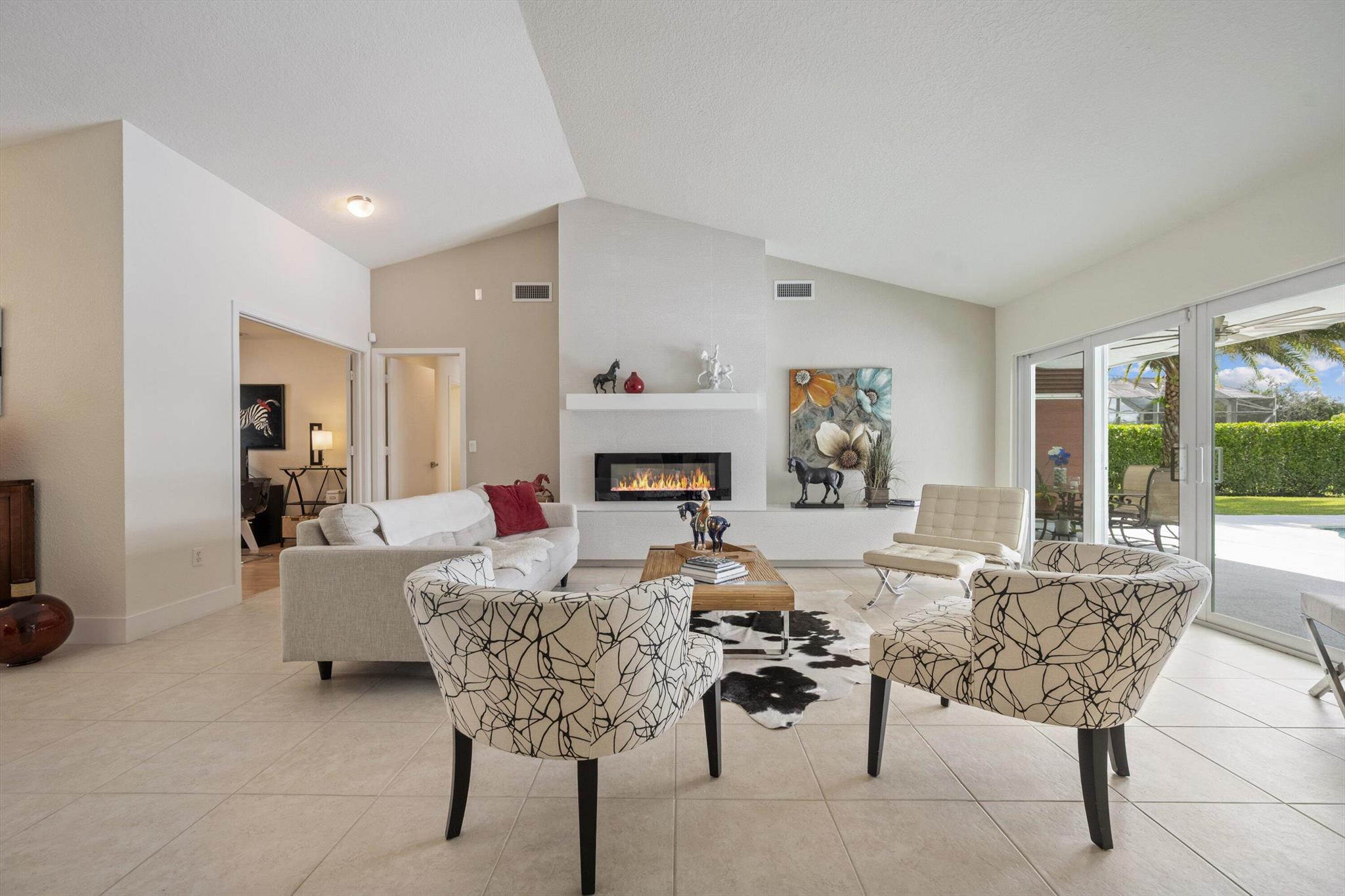 MEADOW WOOD OF THE LANDIN - Residential