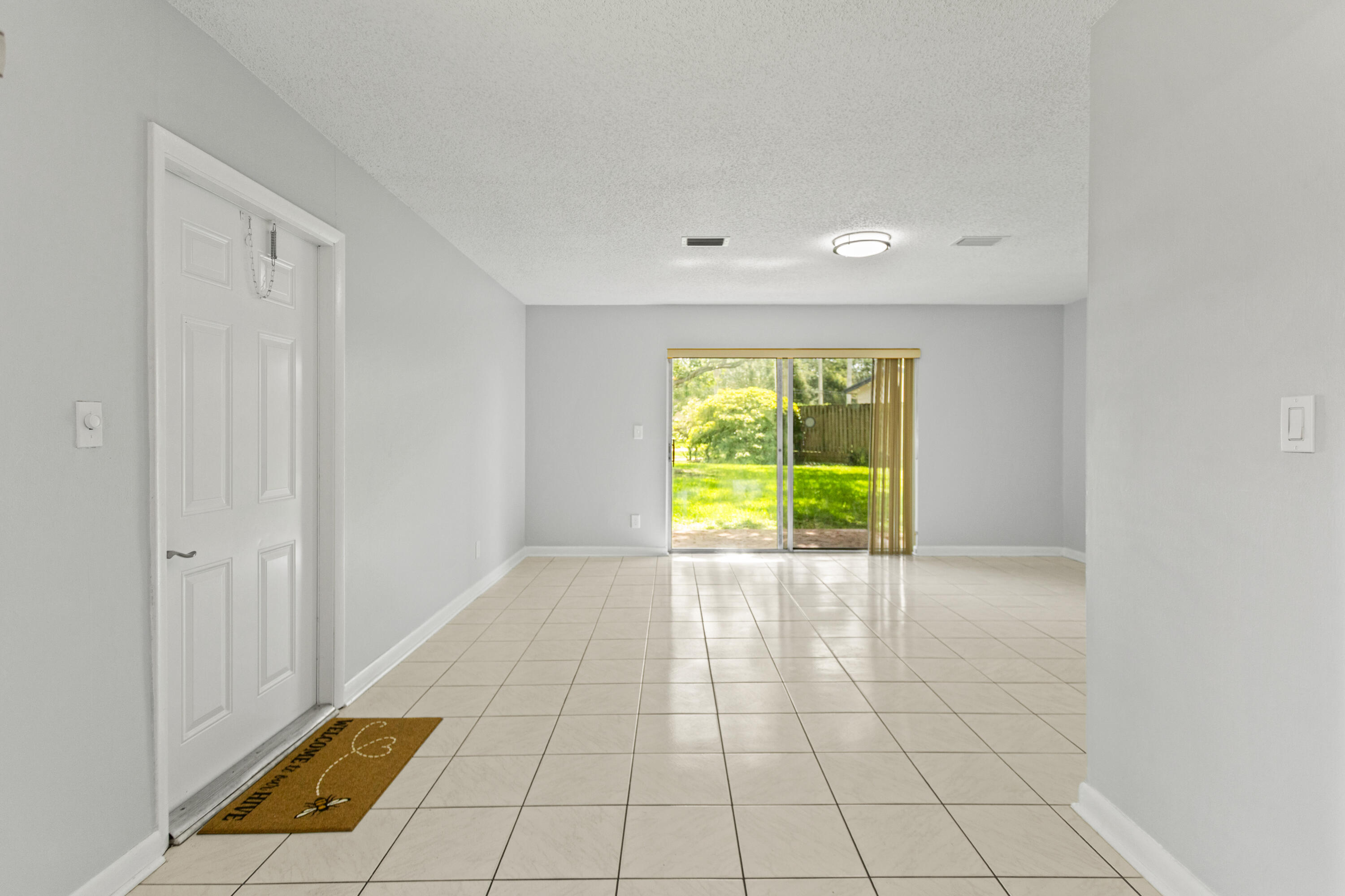 SPRINGTREE ESTATES SEC 1 CONDO - Residential