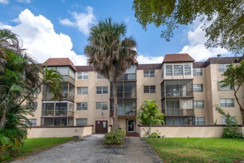 Photo of 7300 NW 17TH Street #105, Plantation, FL 33313 (MLS # B26078179)