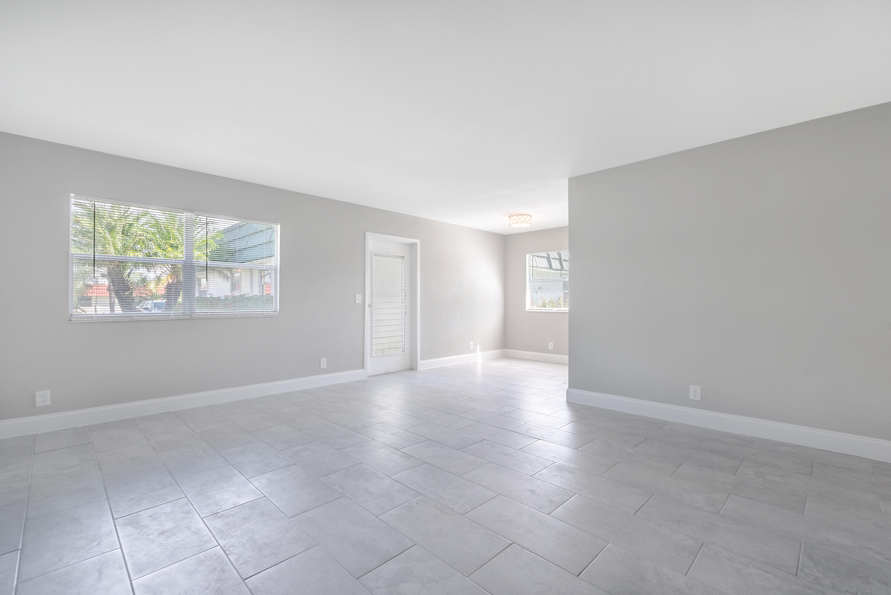 KINGS POINT WATERFORD CONDOS - Residential