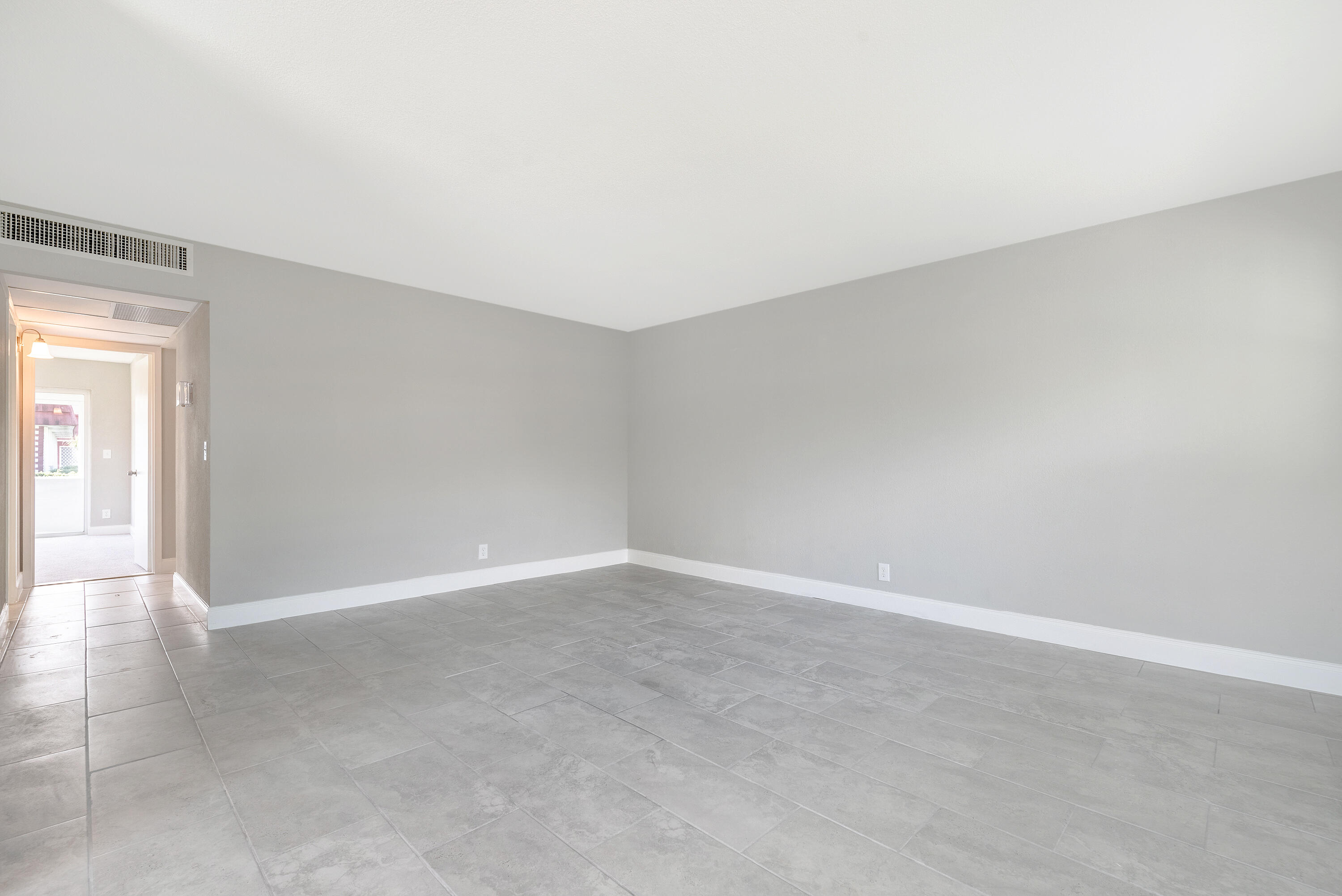 KINGS POINT WATERFORD CONDOS - Residential