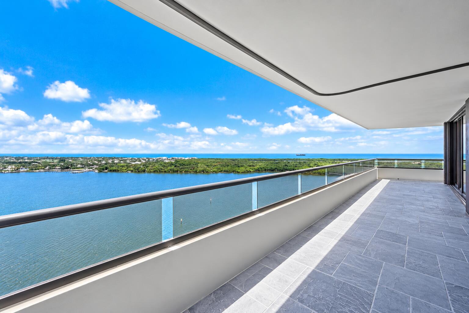 100 LAKESHORE Drive 2151