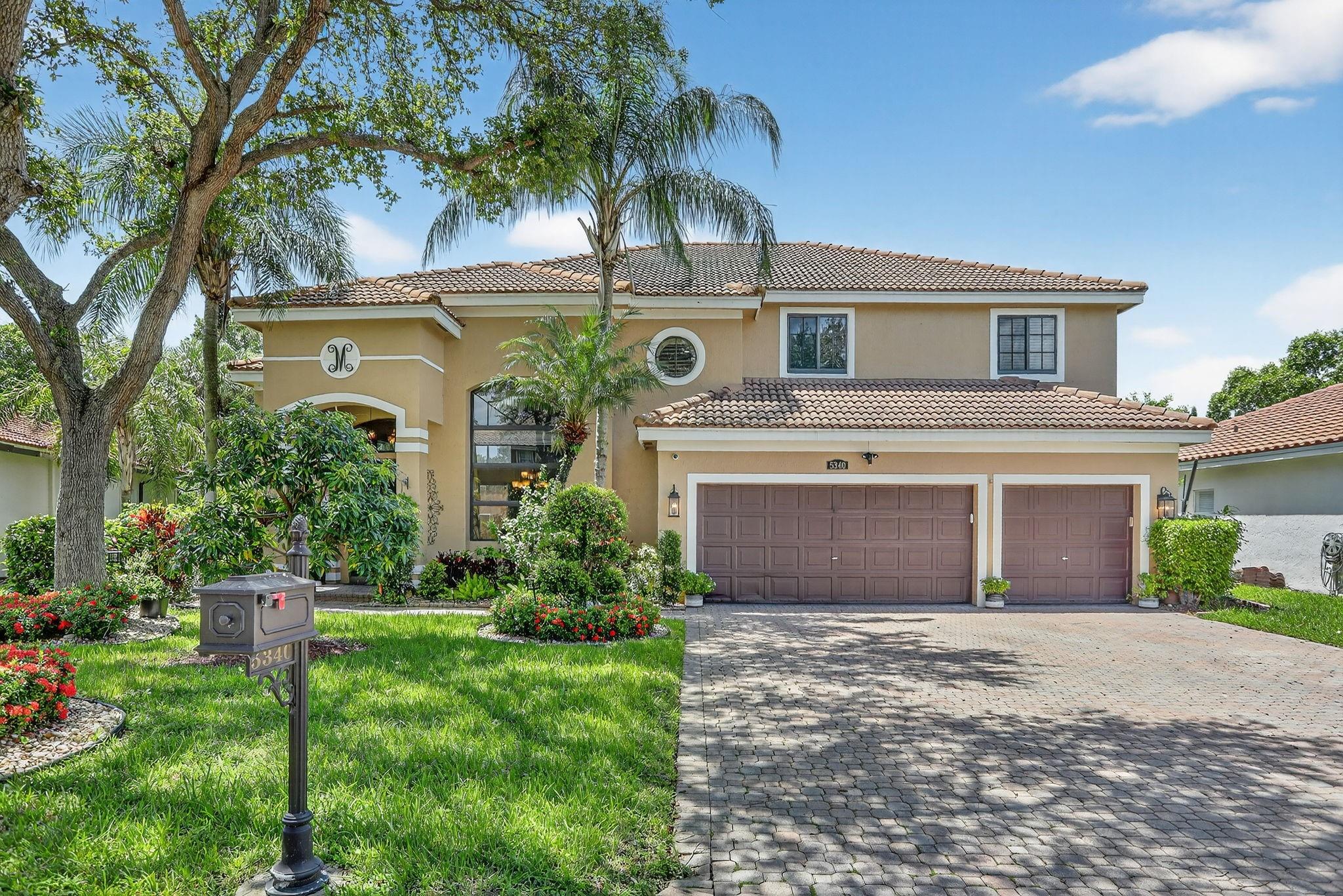 PRIDE OF OWNERSHIP FOUND IN THIS METICULOUSLY MAINTAINED DARIEN MODEL, 5 BR/3BA/3CG POOL HOME
IN HIGHLY SOUGHT AFTER YARDLEY ESTATES! THIS MODEL FEATURES AN OPEN FLOOR PLAN W/ A
GRAND IMPACT ENTRANCE OVERLOOKING THE POOL, SCREENED PATIO & PRIVATE BACKYARD. SHOWS LIKE A
MODEL, STUNNING CUST. KITCHENS & BATHS. IMPACT WINDOWS. GUEST/2ND MSTR/IN-LAW SUITE (BR/BA) ON 1ST FLR, 18X18 TILE ON 1ST FLR, MAHOGANY WOOD ON 2ND FLR, KIT HAS SS JENN AIR APPL, 6 BURNER INDUCTION STOVE, DBL OVEN, 42" CUST WOOD CAB, & GRANITE COUNTERTOPS W/ STONE BACKSPLASH & AMAZING ISLAND. A/C 2020. THE EXPANDED FAM ROOM IS LRG & PLANTATION SHUTTERS OPEN TO THE POOL AREA W/ PAVER BACK PATIO & OUTDOOR KITCHEN. GREAT FOR GET TOGETHERS & LOTS OF FUN FOR ALL! NEAR TOP SCHOOLS, SHOPPING, REST, HWAYS+ VERY LOW HOA