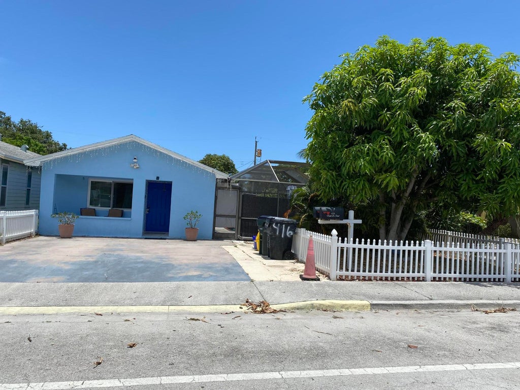 Photo of 416 N D Street #1 And 2, Lake Worth Beach, FL 33460 (MLS # B26045925)