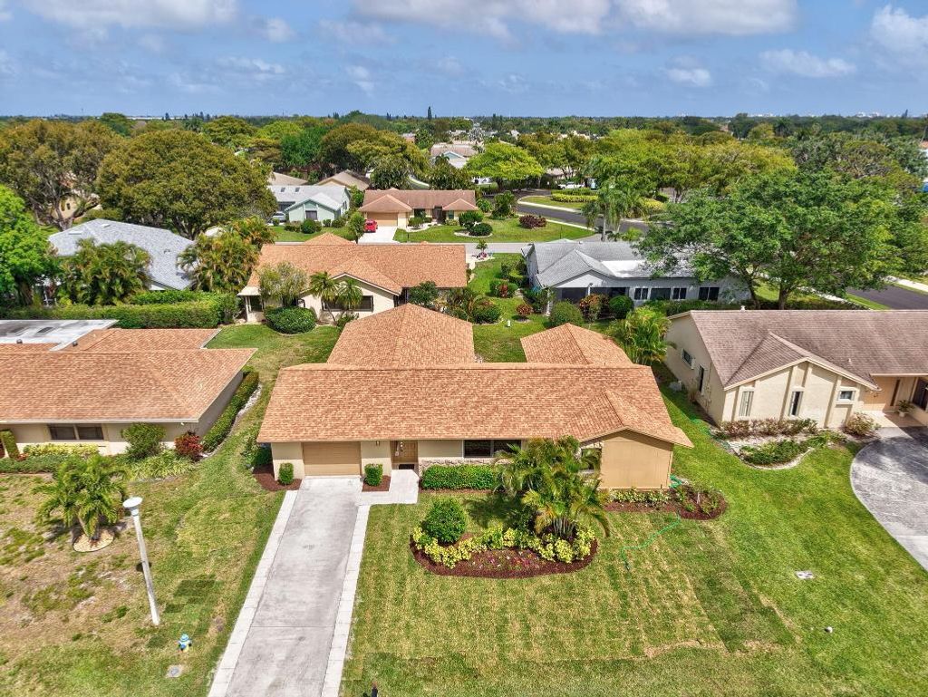 Photo of 1365 NW 29th Avenue, Delray Beach, FL 33445 (MLS # R11151096)