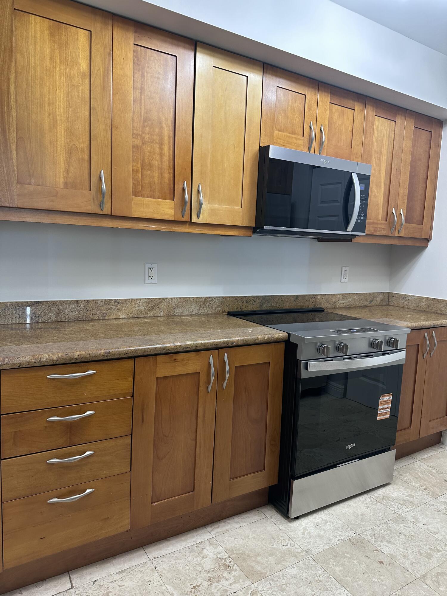 DUO CONDOMINIUM WEST - Residential Lease