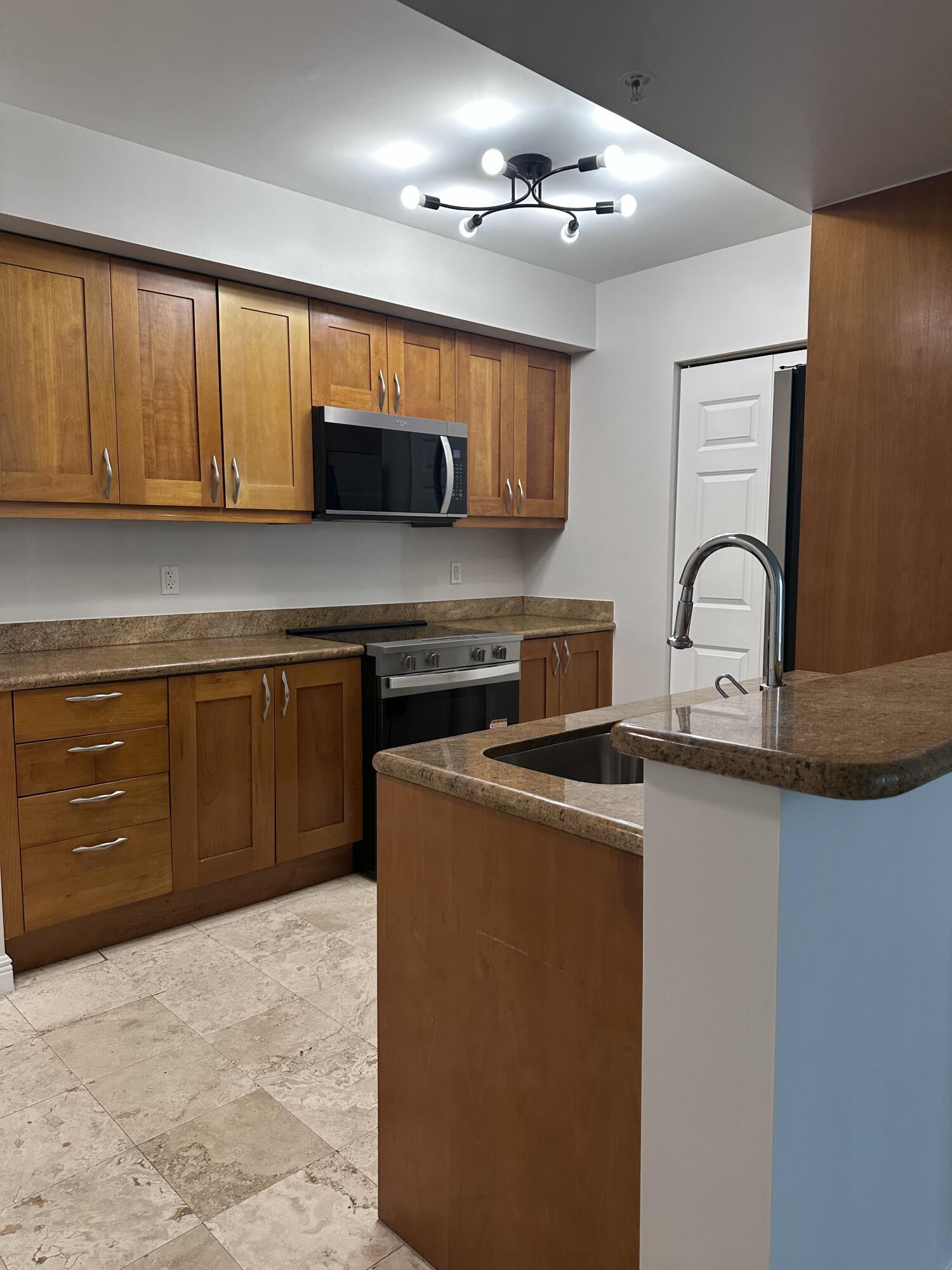 DUO CONDOMINIUM WEST - Residential Lease