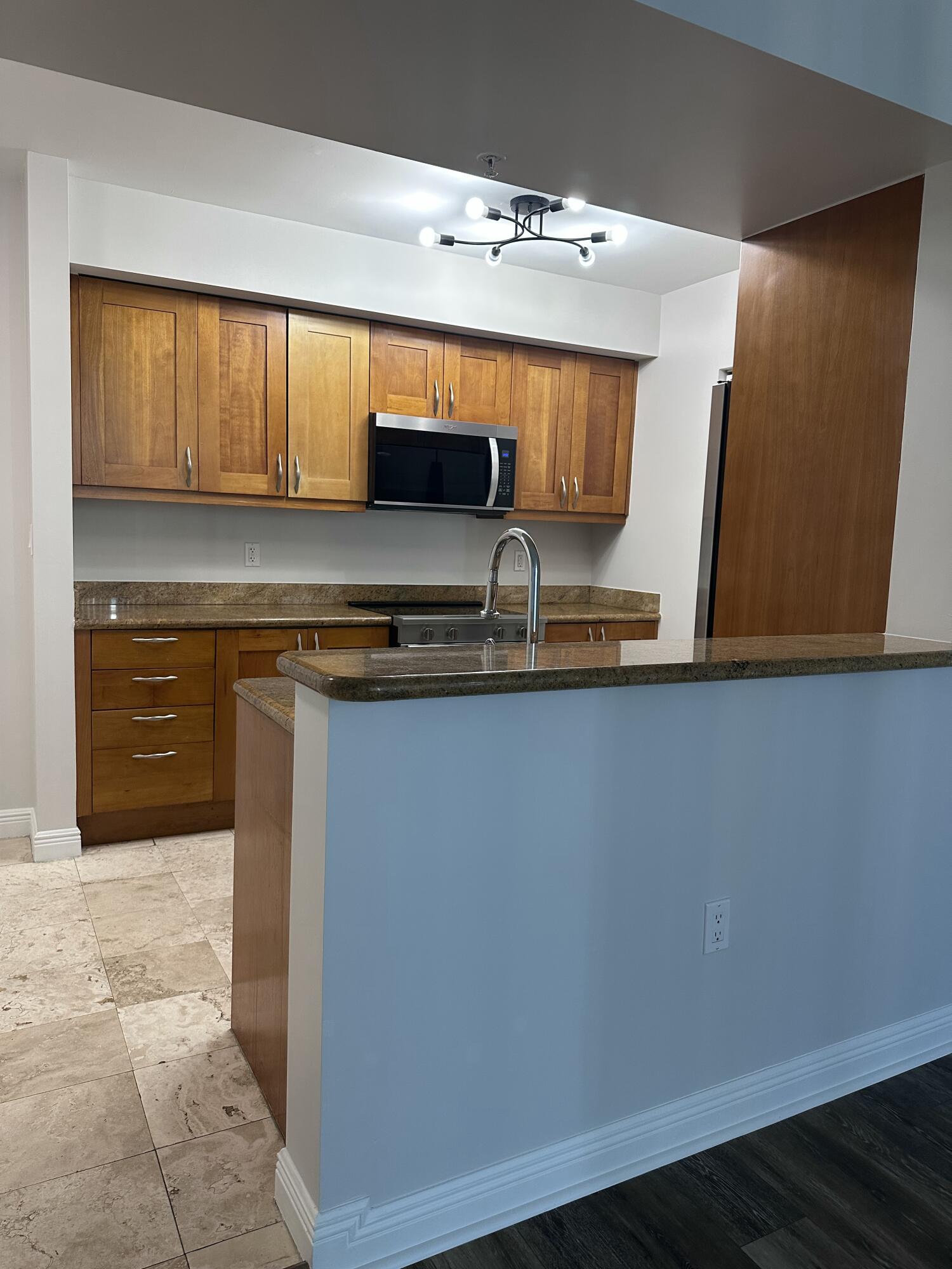 DUO CONDOMINIUM WEST - Residential Lease