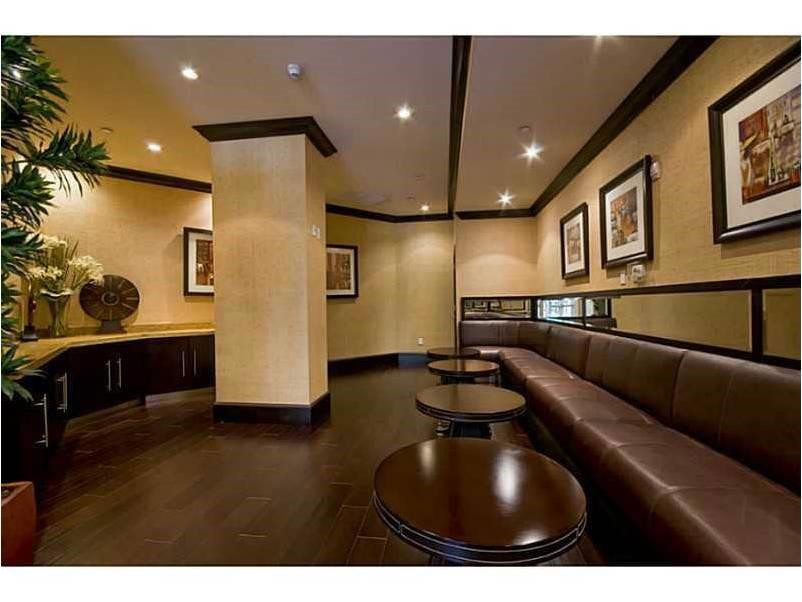 VERANDA CONDO - Residential