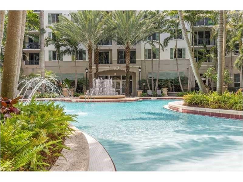 VERANDA CONDO - Residential