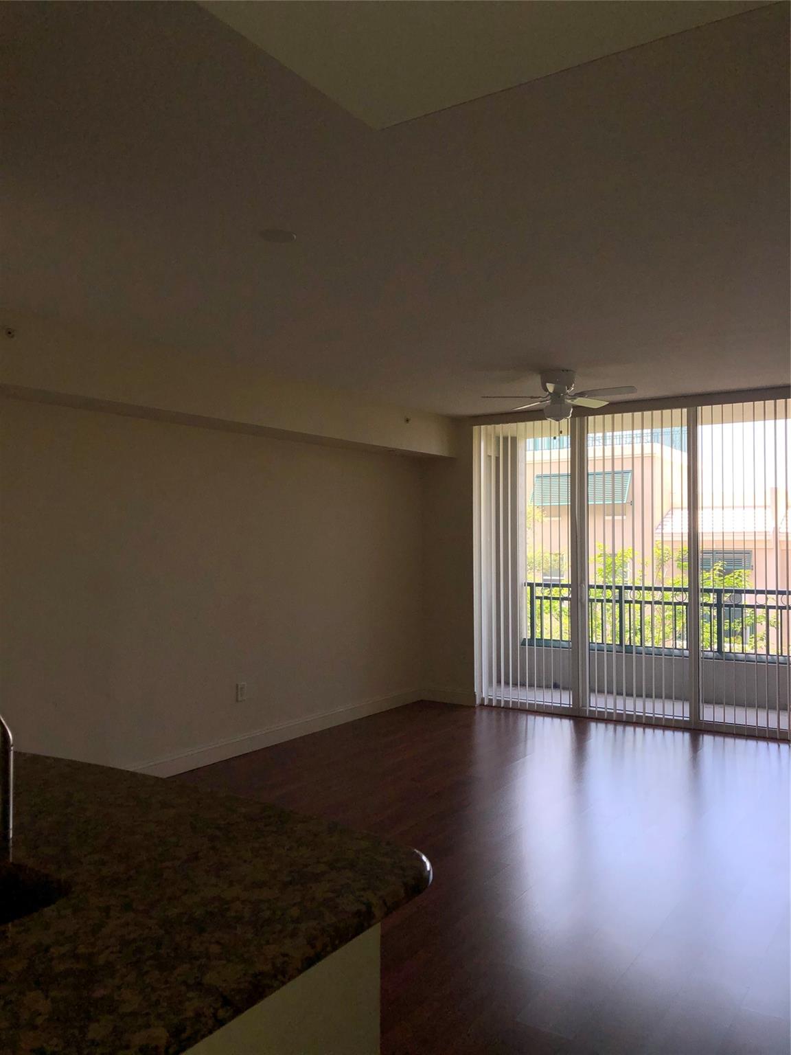 VERANDA CONDO - Residential