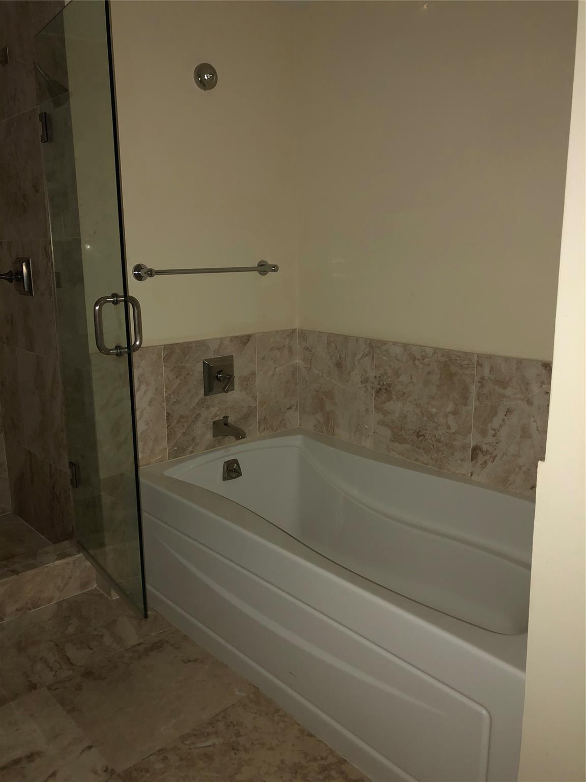 VERANDA CONDO - Residential