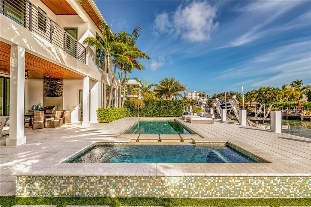 Riviera 6-17 B - Residential