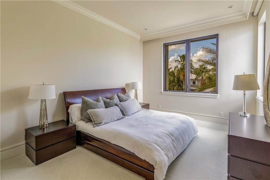 Riviera 6-17 B - Residential