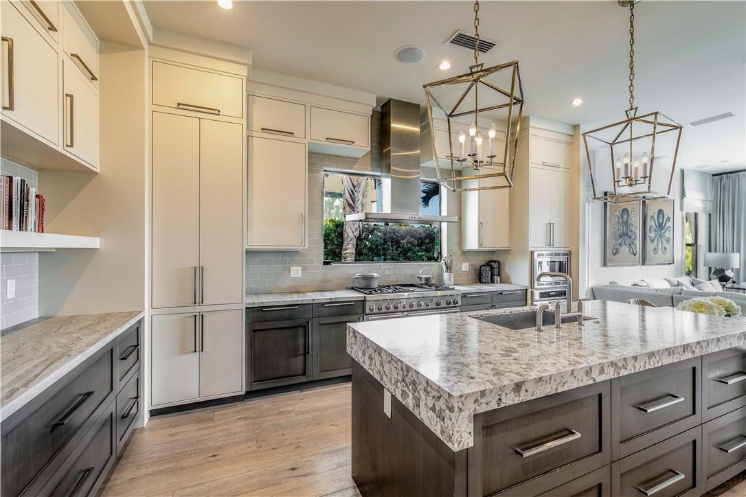 Riviera 6-17 B - Residential