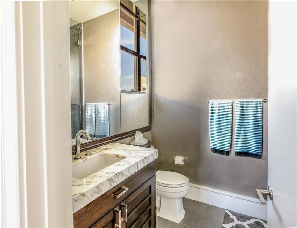 Riviera 6-17 B - Residential