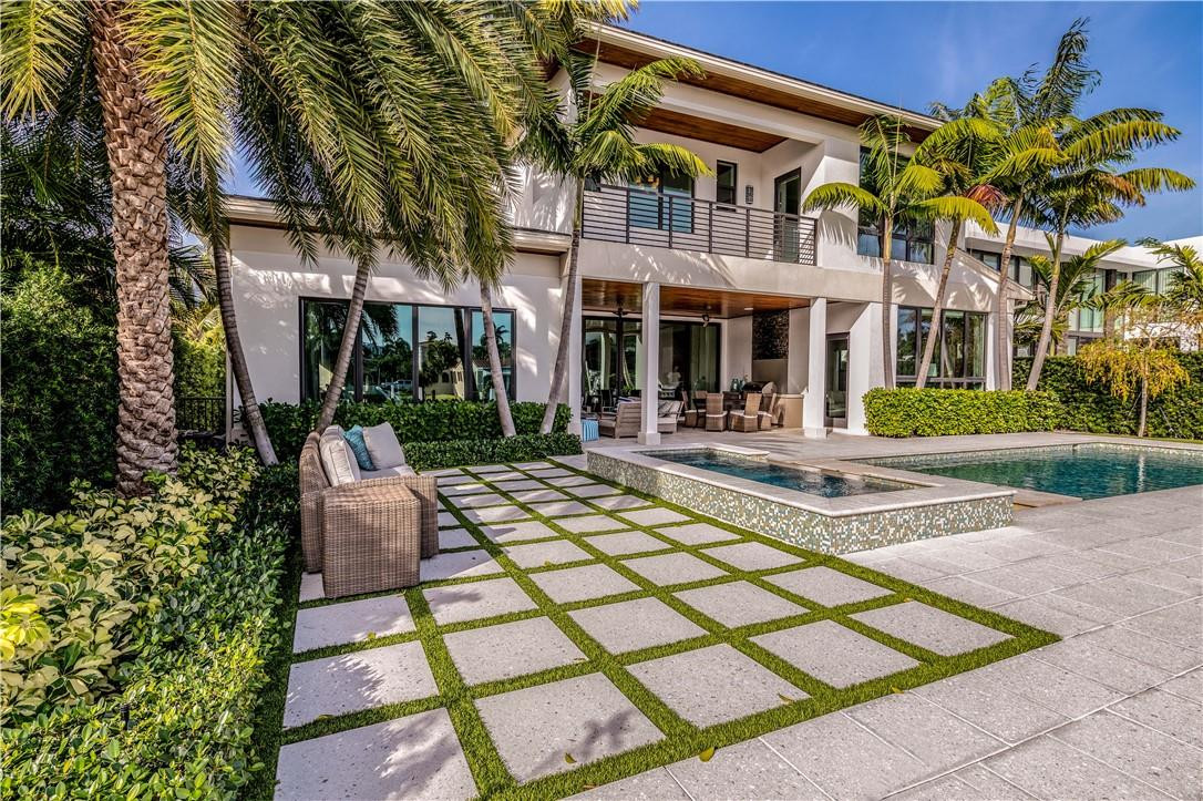 Riviera 6-17 B - Residential