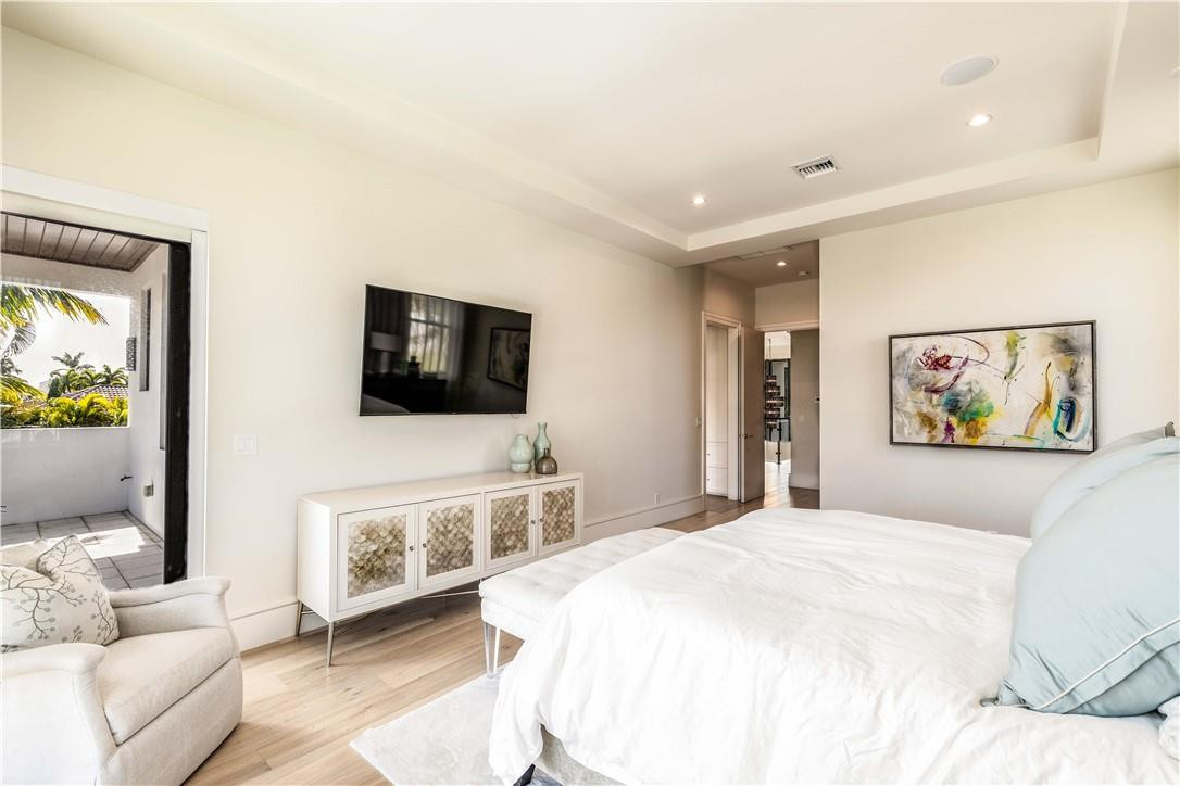 Riviera 6-17 B - Residential