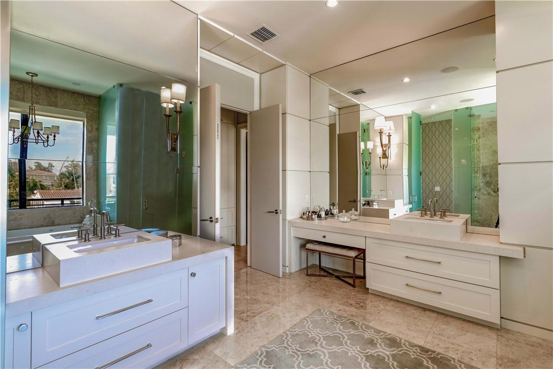 Riviera 6-17 B - Residential