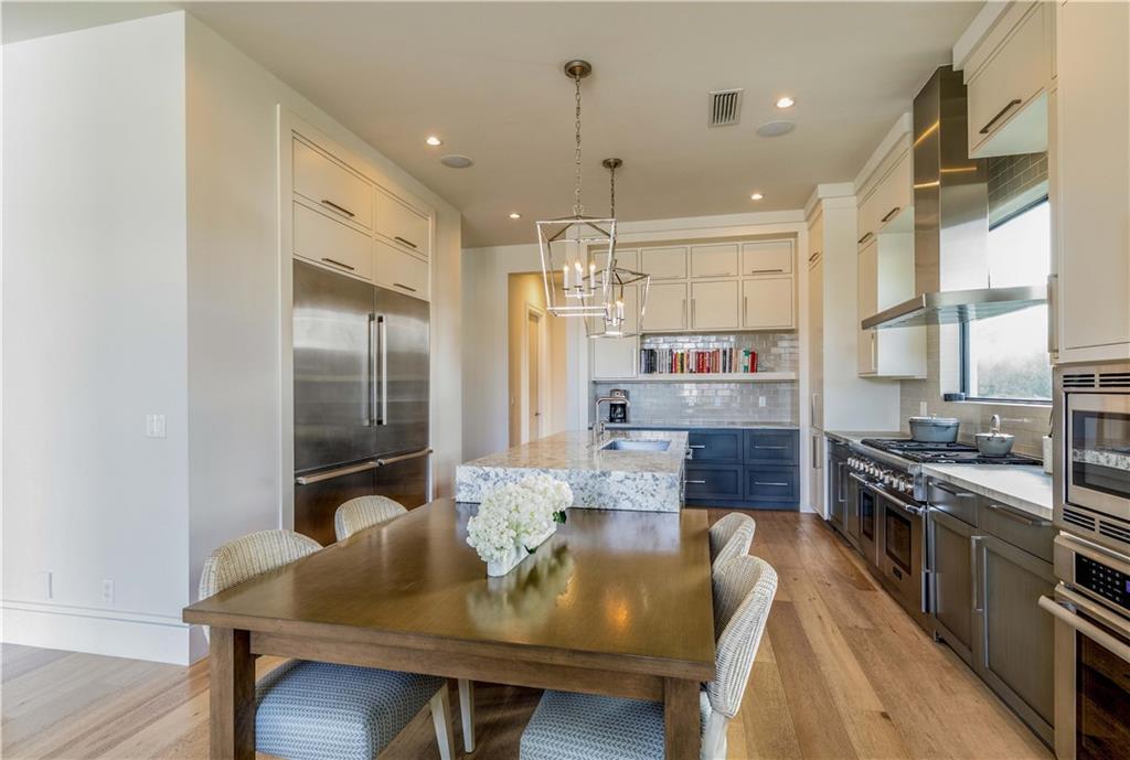 Riviera 6-17 B - Residential