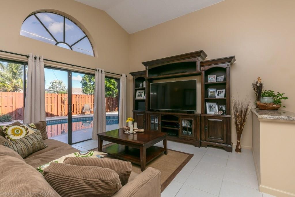 West Deerfield Beach 42-4 - Residential